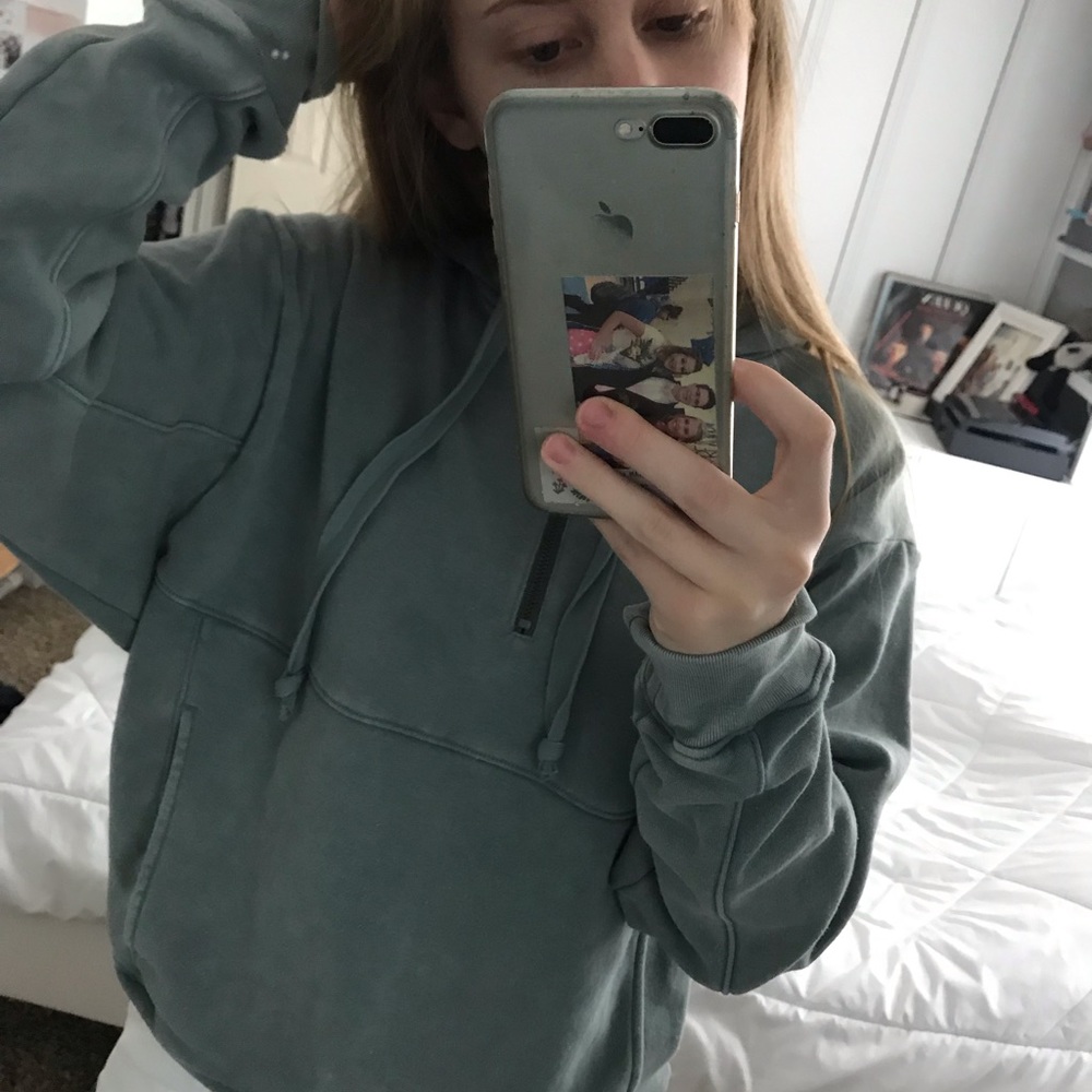 NEW AMERICAN EAGLE HOODIE